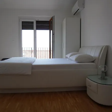 Casa With Sea View * Koper